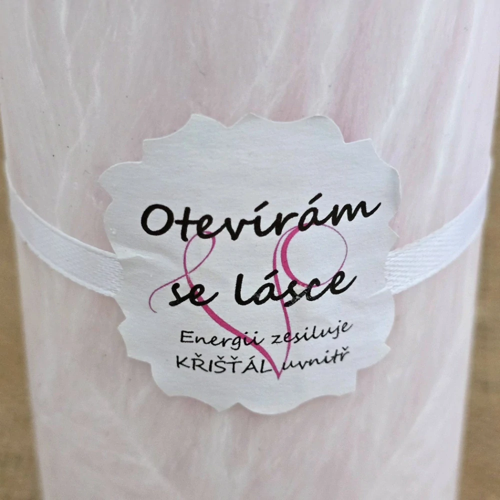 Energetická svíčka s křišťálem OTEVÍRÁM SE LÁSCE 