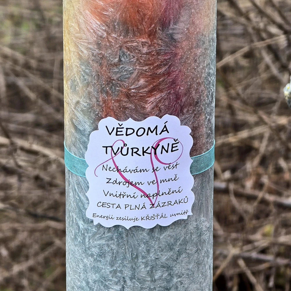 Energetická svíčka s křišťálem VĚDOMÁ TVŮRKYNĚ