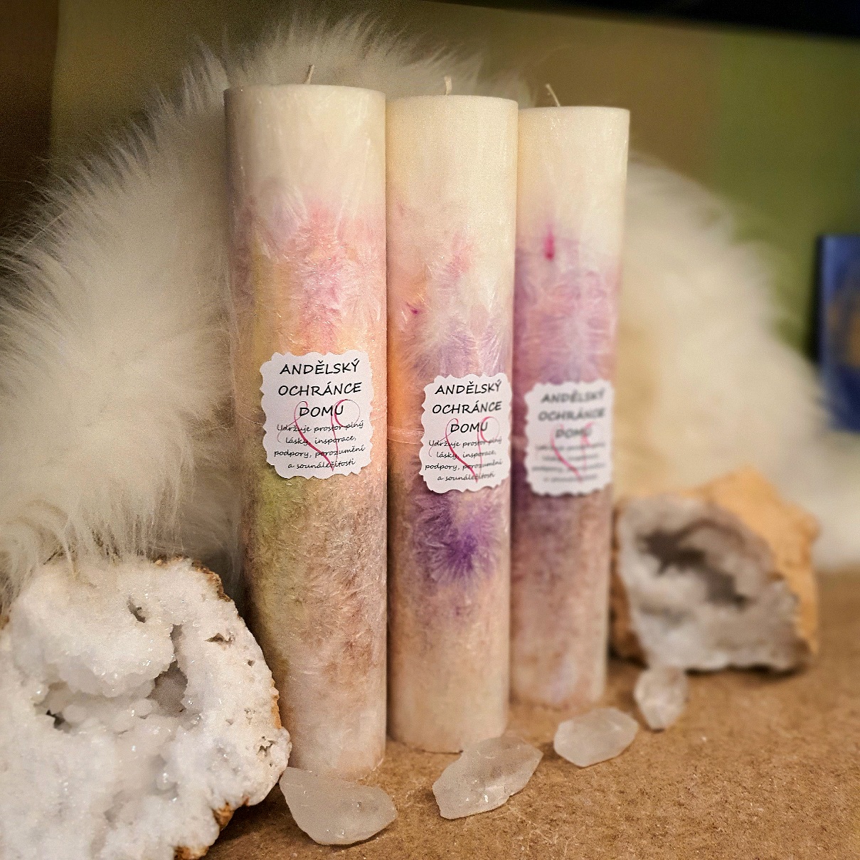 Energetická svíčka s křišťálem z Novoluní ANDĚLSKÝ OCHRÁNCE DOMU 