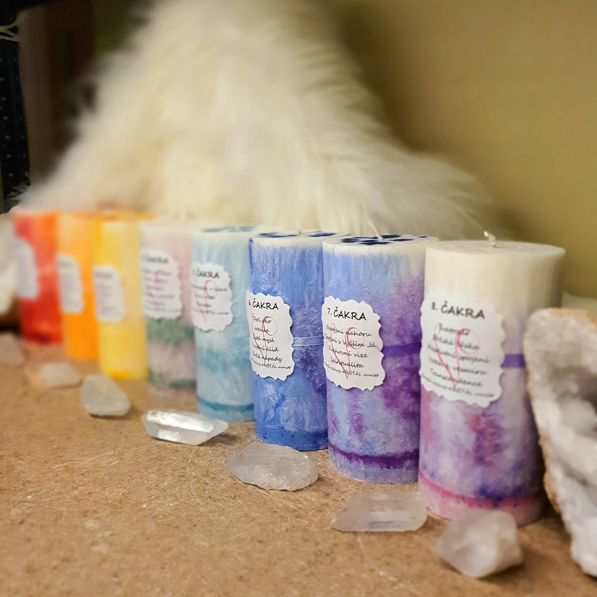Energetická svíčka s křišťálem ČAKROVÁ SADA - 8ks