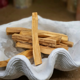 Svaté PALO SANTO Navibrované energeticky očištěné - dřívko